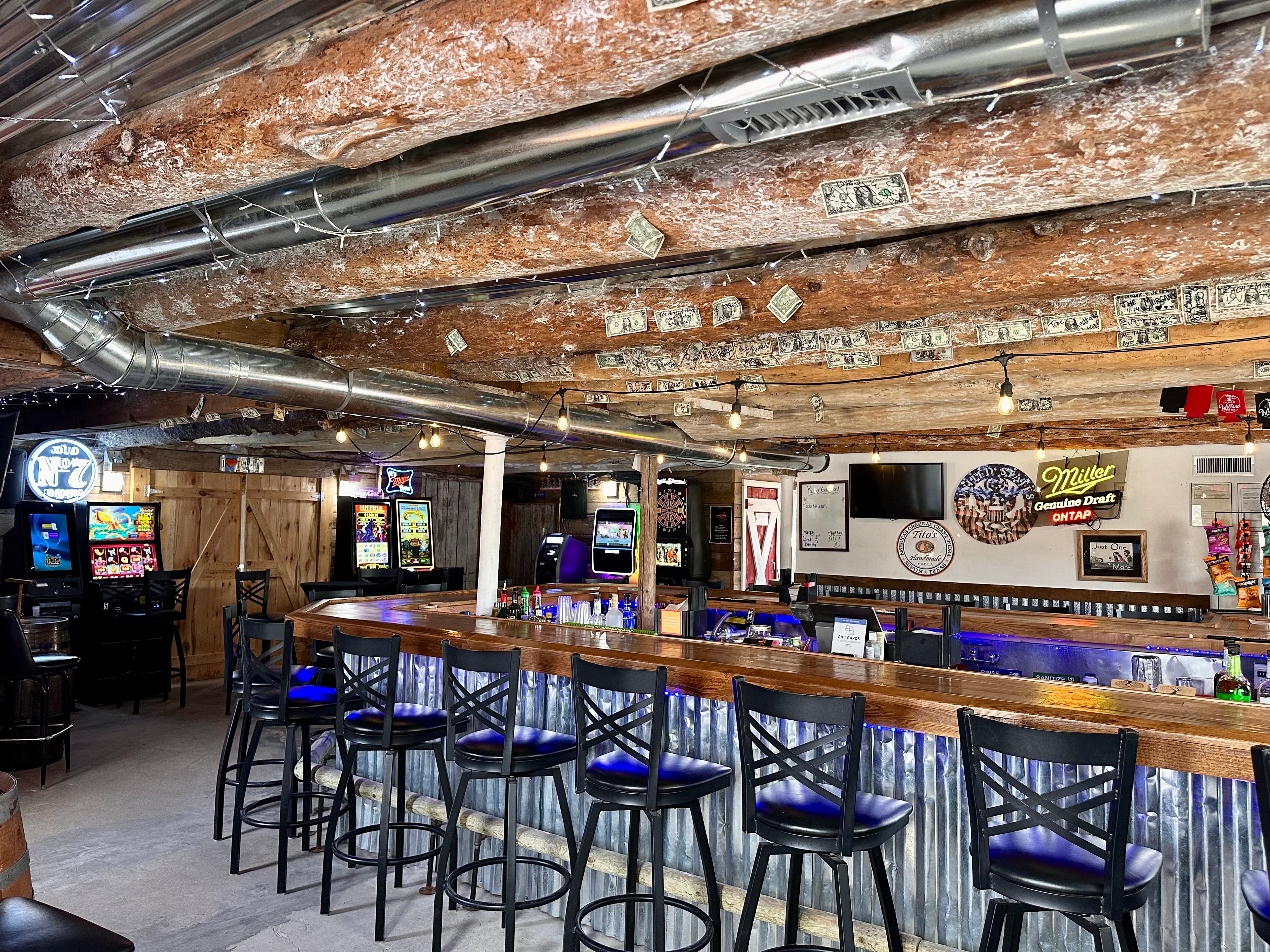 The bar at Hibiscus — craft cocktails and natural wines